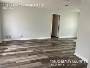 1013 Croydonwood Cir in Brandon, FL - Building Photo - Building Photo