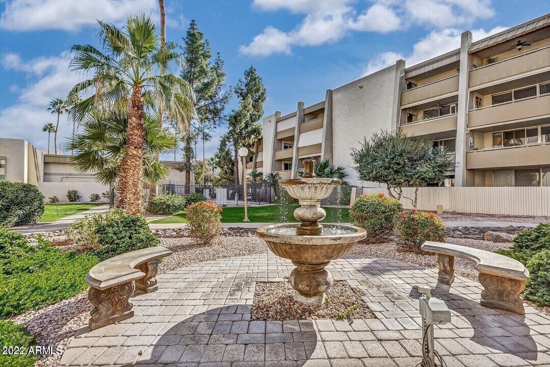 7625 Camelback Rd-Unit -A321 in Scottsdale, AZ - Building Photo