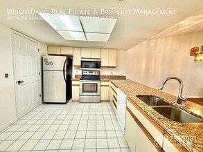 18308 Aintree Ct in Tampa, FL - Foto de edificio - Building Photo