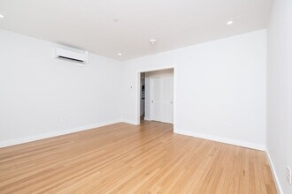 20 Forest St, Unit 2 in Cambridge, MA - Building Photo - Building Photo