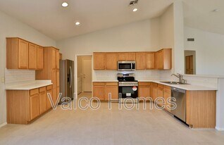 20695 N 94th Dr in Peoria, AZ - Building Photo