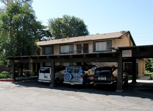 1004 E Deodar St in Ontario, CA - Building Photo - Building Photo