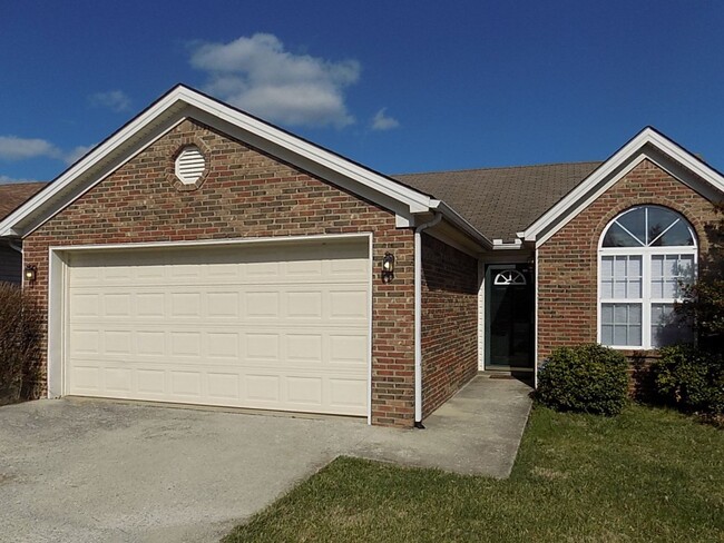 2477 Shady Hills Dr