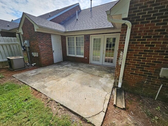 2407 Ashton Park Ln in Burlington, NC - Building Photo - Building Photo