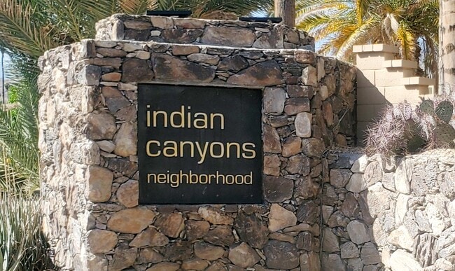 2220 S Calle Palo Fierro in Palm Springs, CA - Building Photo - Building Photo