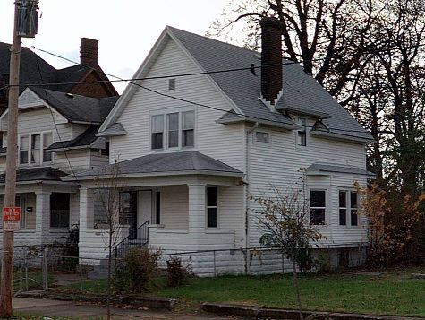 property at 1822 W Jefferson St