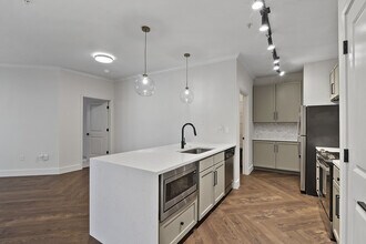 552 Gillette St in Houston, TX - Building Photo - Building Photo