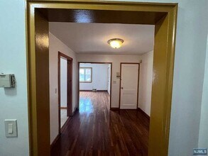 138 Midland Pl in Newark, NJ - Foto de edificio - Building Photo