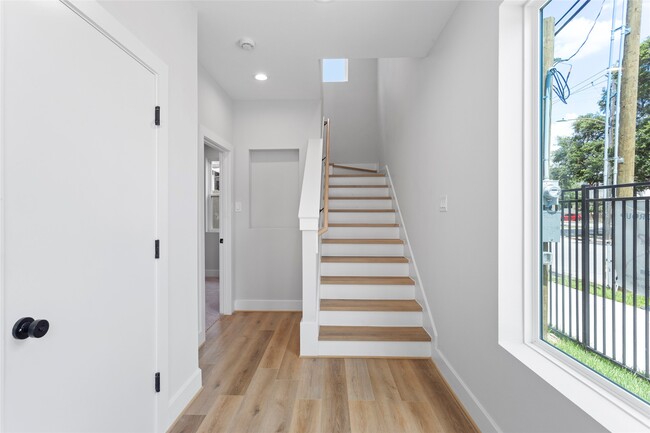 property at 905 Quitman St