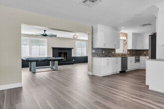 4000 49th Ave S in St. Petersburg, FL - Building Photo - Building Photo