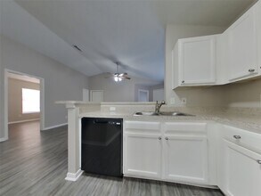 3114 Kelling St in Houston, TX - Foto de edificio - Building Photo