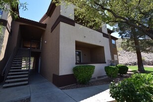 231 W Horizon Ridge Pkwy in Henderson, NV - Building Photo