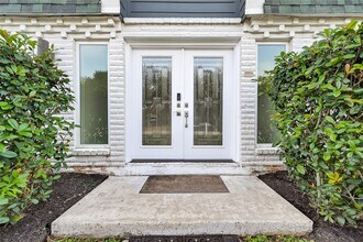 16117 Singapore Ln in Jersey Village, TX - Building Photo - Building Photo