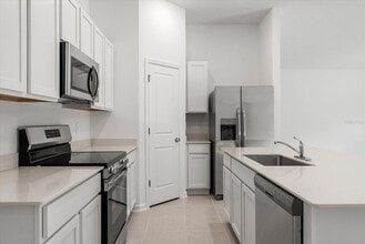 1377 Loxley Trl in Kissimmee, FL - Foto de edificio - Building Photo