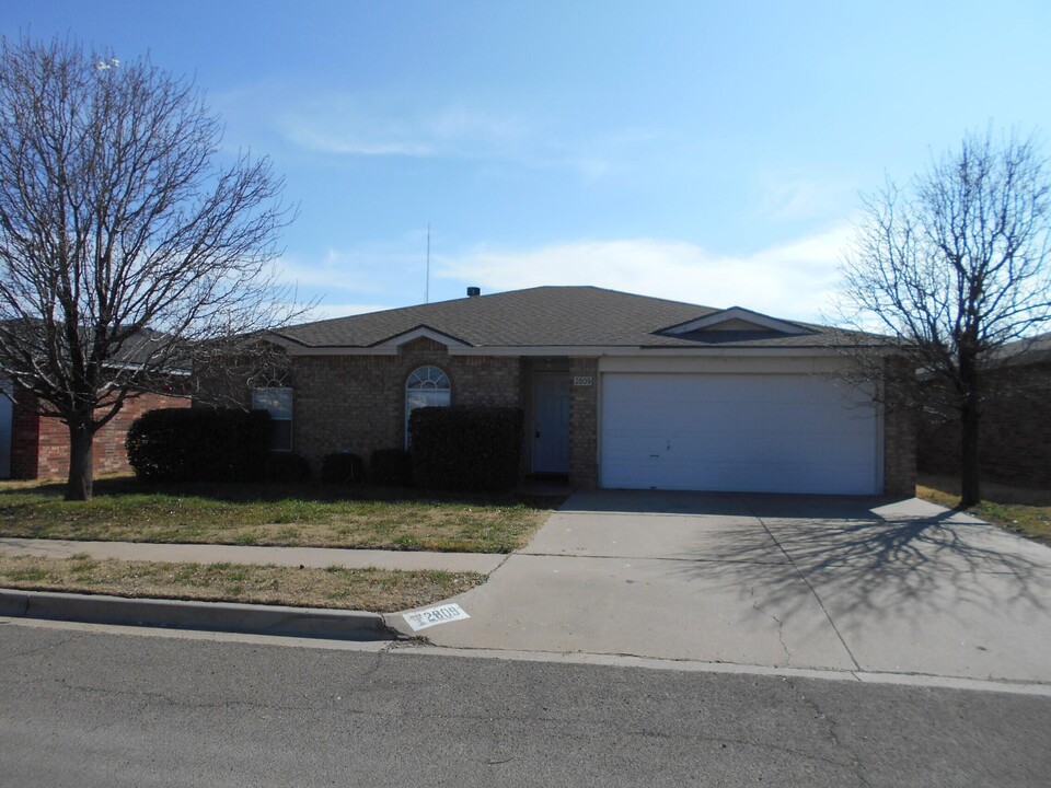 2809 90th St in Lubbock, TX - Foto de edificio