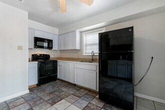 212 Francis St in Pass Christian, MS - Building Photo - Building Photo