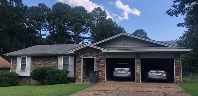 property at 27 Jenny Lynne Dr