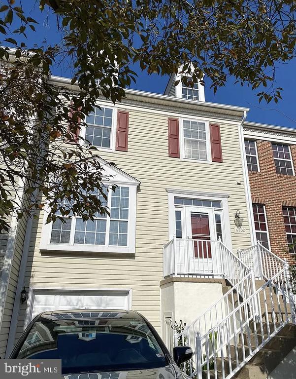6802 Cedar Loch Ct in Centreville, VA - Foto de edificio - Building Photo