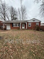 9350 Duenke Dr in St. Louis, MO - Building Photo