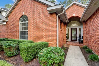 86 N Holly Laurel Cir in Spring, TX - Building Photo - Building Photo