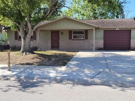 6430 Lomand Ave in New Port Richey, FL - Building Photo