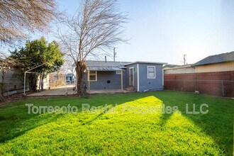 2731 Menchaca St in San Antonio, TX - Building Photo - Building Photo