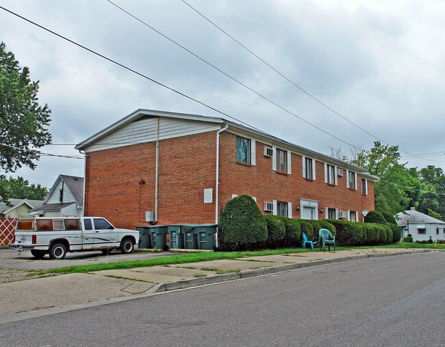 2630 Enterprise Ave in Dayton, OH - Foto de edificio - Building Photo