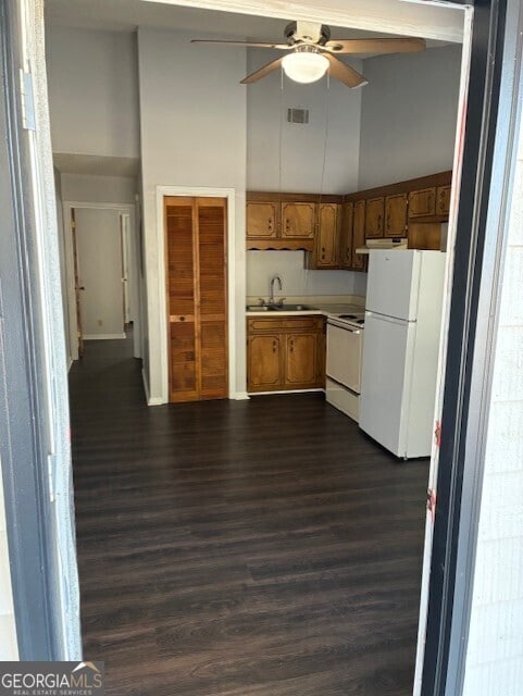 421 W King Ave in Kingsland, GA - Foto de edificio - Building Photo