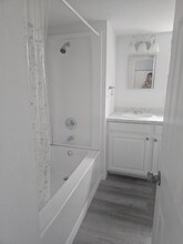 901 NE 95th St in Ocala, FL - Foto de edificio - Building Photo