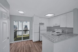 Towns at Pax River, A Linden Community in Lexington Park, MD - Foto de edificio - Building Photo