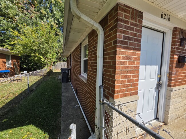 6216 Eastridge Dr in Indianapolis, IN - Building Photo - Building Photo