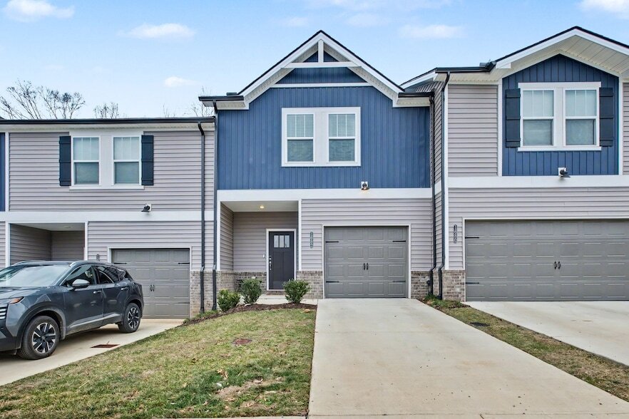 1682 Denali Dr in Lebanon, TN - Foto de edificio