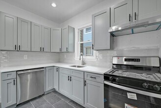 46 Cottage Pl in Englewood, NJ - Building Photo - Building Photo