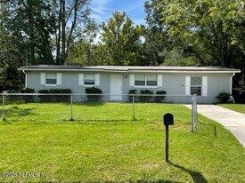 6928 Goldilocks Ln in Jacksonville, FL - Building Photo