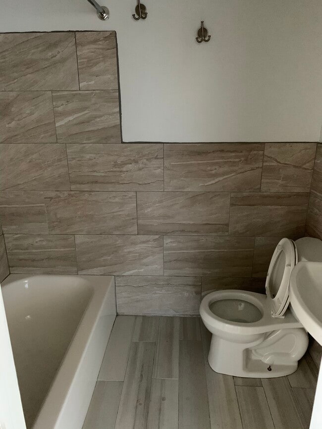 104 Chester Ave in Yeadon, PA - Building Photo - Building Photo