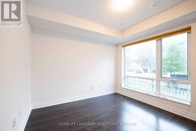 319 South Park Rd in Markham, ON - Building Photo - Building Photo