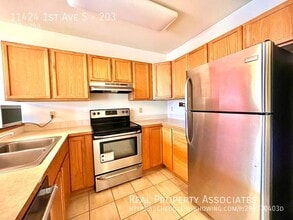 11424 1st Ave S in Seattle, WA - Foto de edificio - Building Photo
