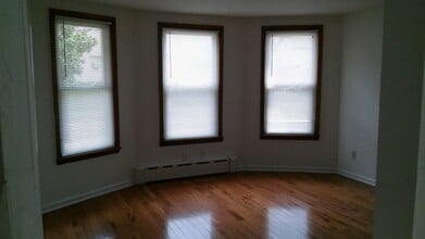 138 Marsellus Pl in Garfield, NJ - Building Photo - Building Photo