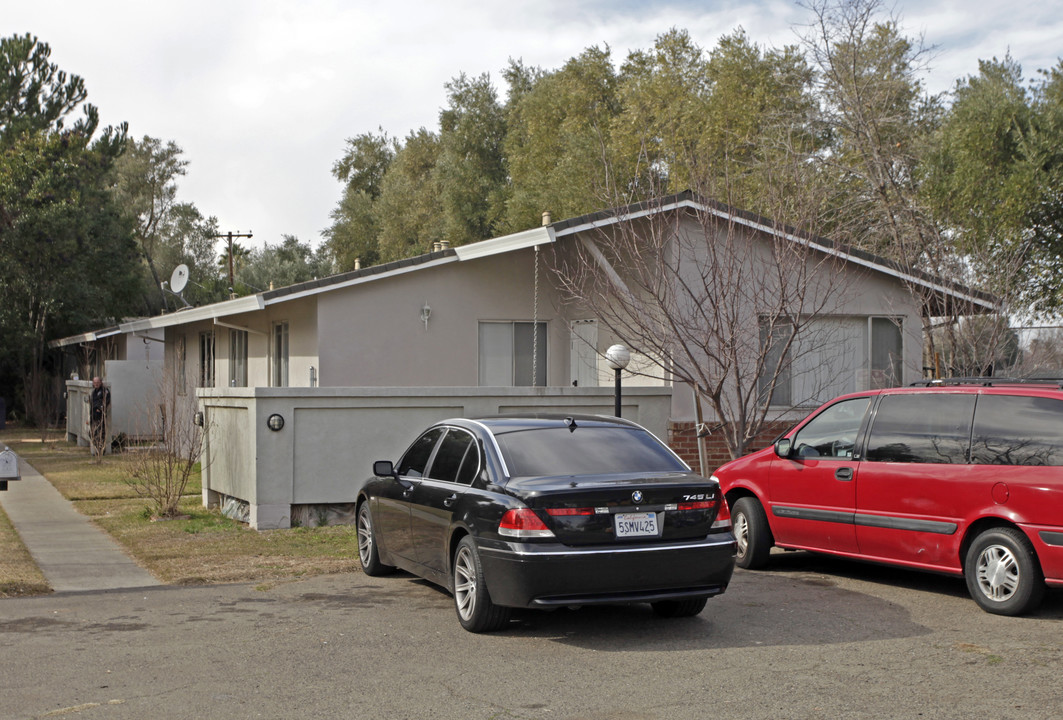 3525 Norris Ave in Sacramento, CA - Building Photo