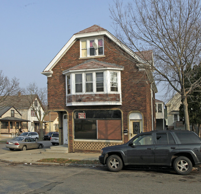 1900 S 8th St in Milwaukee, WI - Building Photo - Building Photo