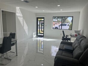 3441 NW 208th St in Miami Gardens, FL - Building Photo - Building Photo