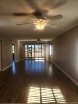 175 Kings Hwy, Unit 228 in Port Charlotte, FL - Building Photo