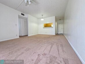 11434 NW 45th St in Coral Springs, FL - Building Photo - Building Photo