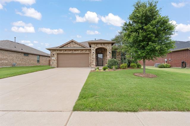 property at 1211 Larkspur Ln