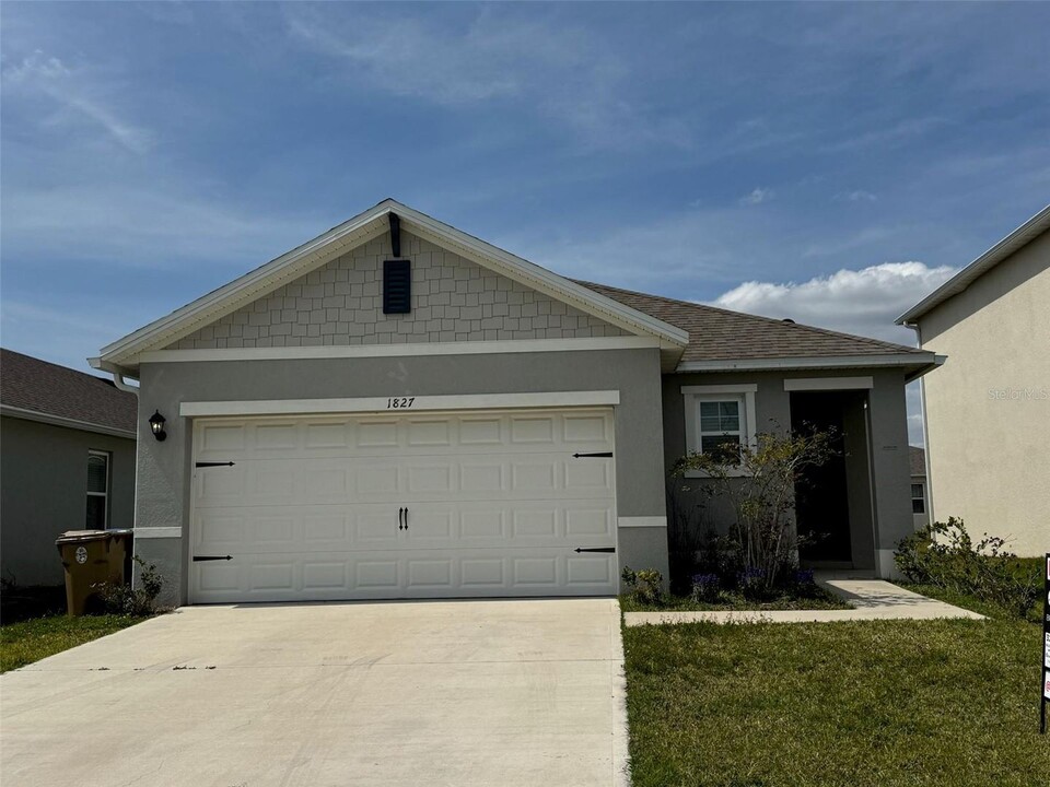 1827 Wild Rye Way in Kissimmee, FL - Building Photo