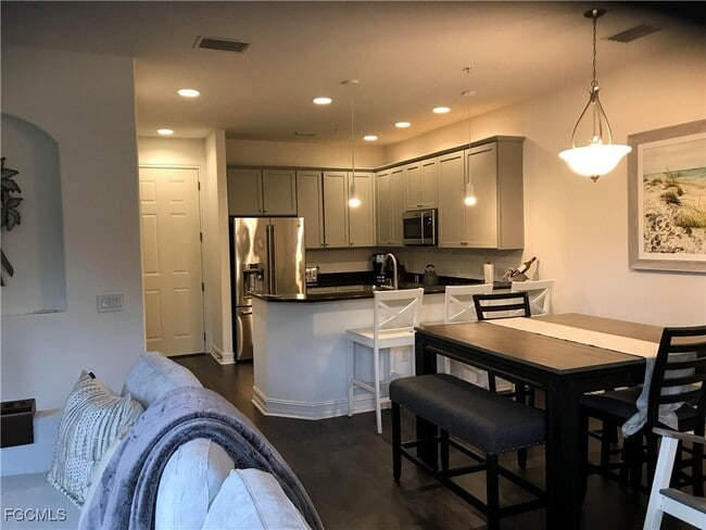 11924 Tulio Way in Ft. Myers, FL - Building Photo - Building Photo