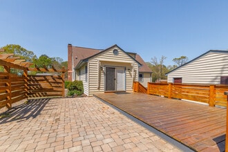 421 Evanrude Ln in Sandston, VA - Building Photo - Building Photo
