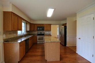 1026 Bexhill Dr in Frederick, MD - Building Photo - Building Photo