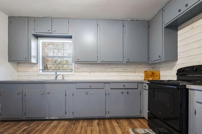 property at 472 E Main St