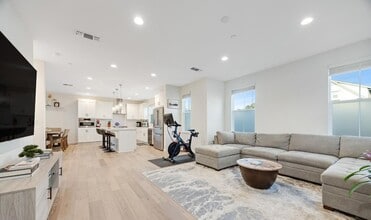 1747 Linden Ln in Santa Rosa, CA - Building Photo - Building Photo